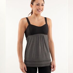 Lululemon Run: Back on Track Tank / Size 8